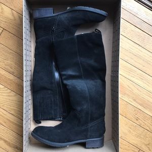 Clark’s Black Suede Boots